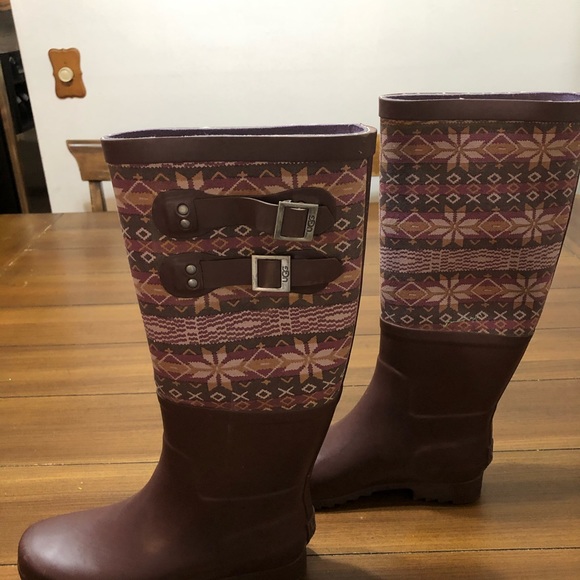 Ladies Ugg Rain Boots - Picture 2 of 5